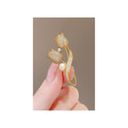 Double flower shaped Brooch Unisex style Colour:- Gold Anti tarnish and Anti Allergic Superior Quality products