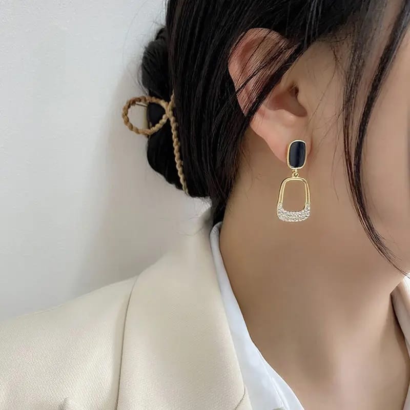 Anti tarnish earings for women