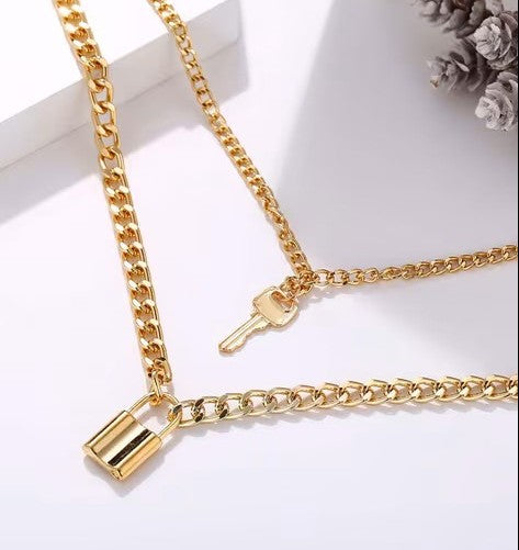 Trendy lock and key double layer neck chain