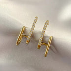 Korean fashion ear studsMaterial :- Alloy + RhinestonesColour:- Gold