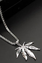 Men's leaf pendant NecklaceUnisex style