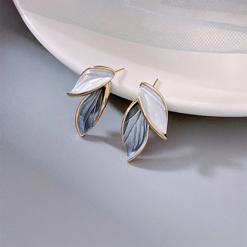Leaf shape studs for women