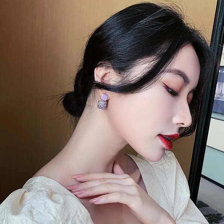 Anti Tarnish Luxury Ear studs Color :-  Purple