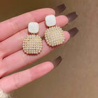 Handmade pearl Earrings for womenAnti tarnish featuresMaterial:- Pearl + Alloy zincColour:- Gold