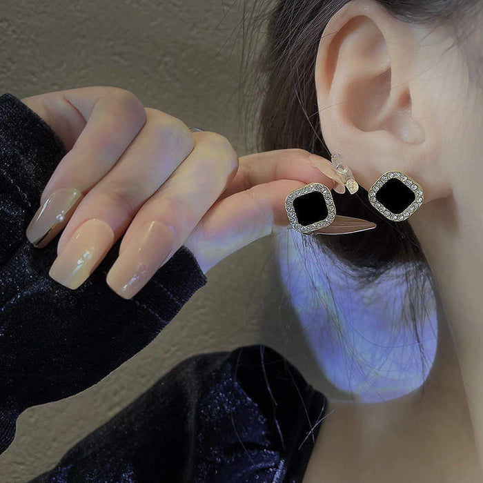 Anti Tarnish Black stone studs