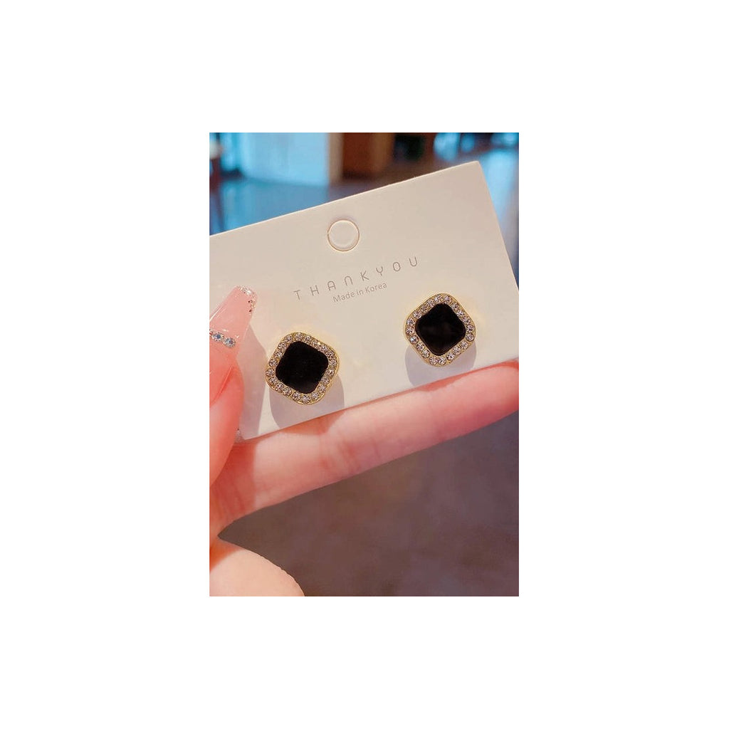 Anti Tarnish Black stone studs