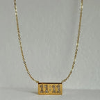 11:11 Lucky Charm Necklace for GirlsMaterial:- Alloy copper Anti tarnish necklace Colour:- Gold