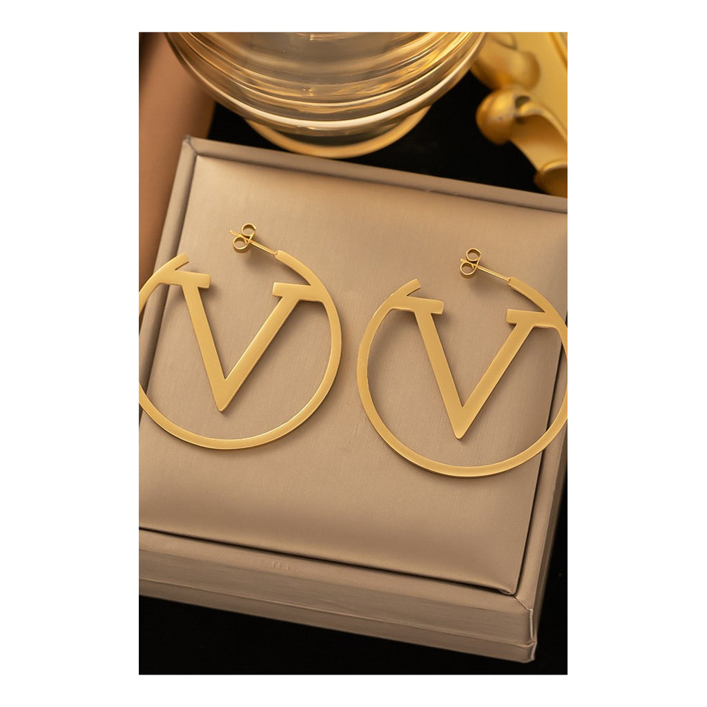 Stainless steel High Quality Luxury Earrings for women 18 k gold plated Material:- Stainless steel Colour:- Gold Anti tarnish, Anti Allergic