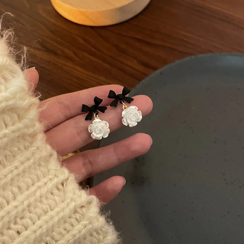 Flower and bow Earings for women