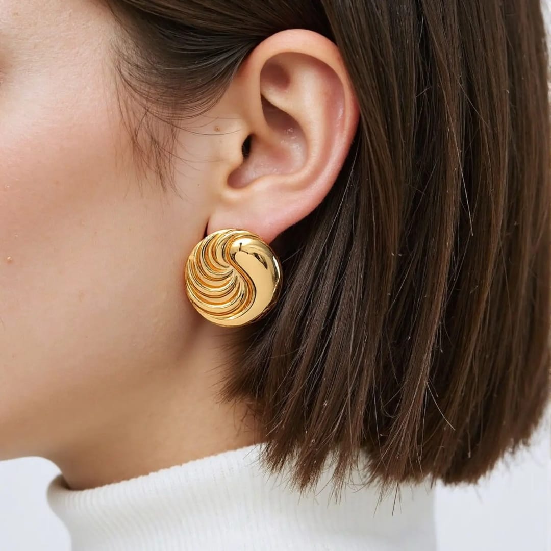 Stainless steel earrings for womenColor :- Gold18 k gold plated Anti tarnish and Anti Allergic Superior Quality jewellery