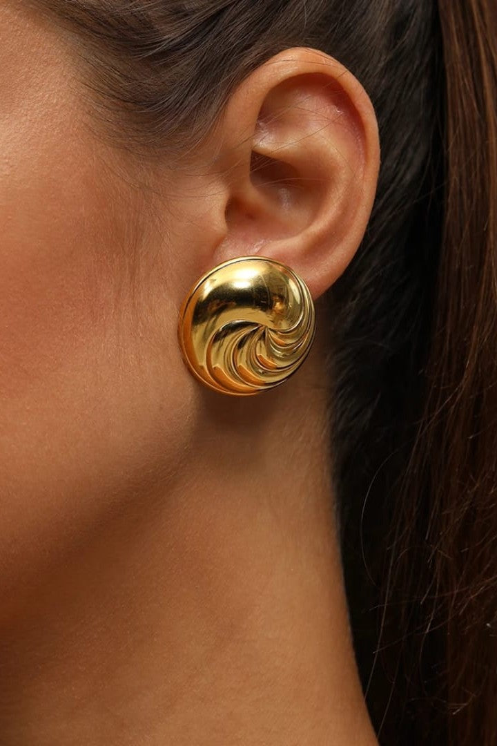 Stainless steel earrings for womenColor :- Gold18 k gold plated Anti tarnish and Anti Allergic Superior Quality jewellery