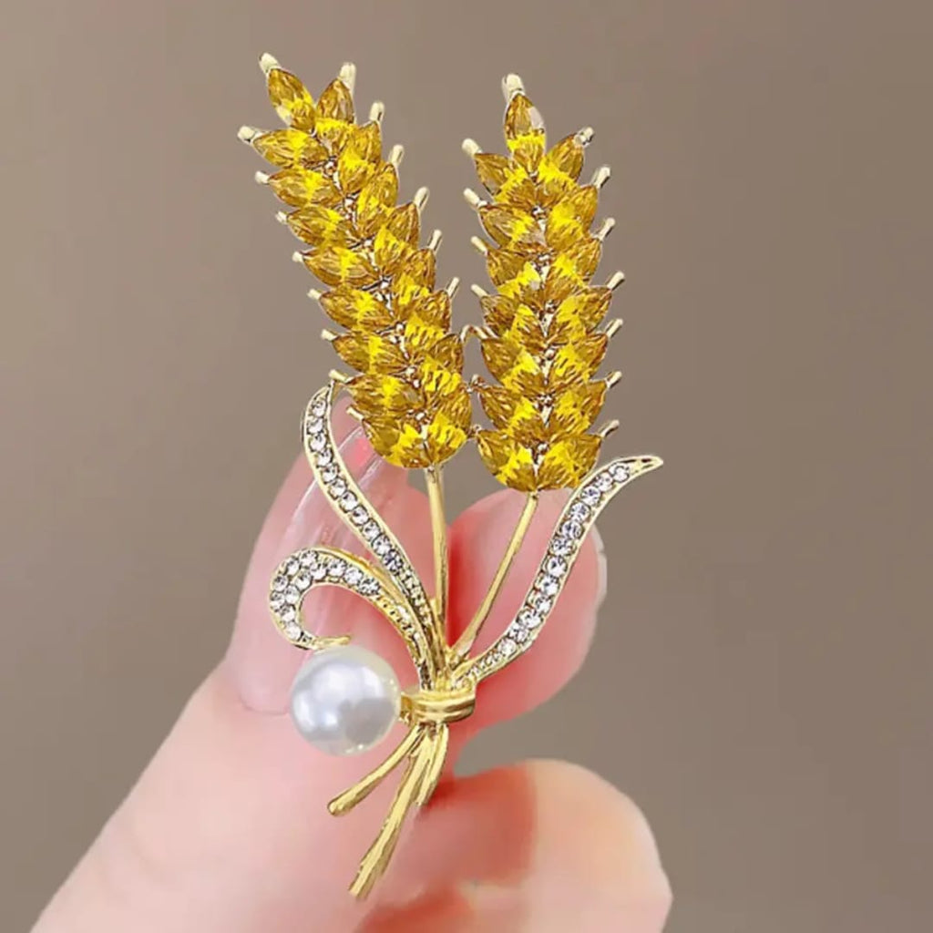 Hot selling design in brooches Unisex style for bothMaterial:- Alloy copper Anti Tarnish and Anti Allergic Superior Quality products