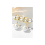 Party wear luxury ear studsMaterial:- Zircon, pearl and AlloyColour:- Gold