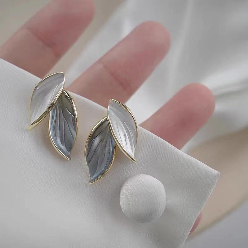 Leaf shape studs for women