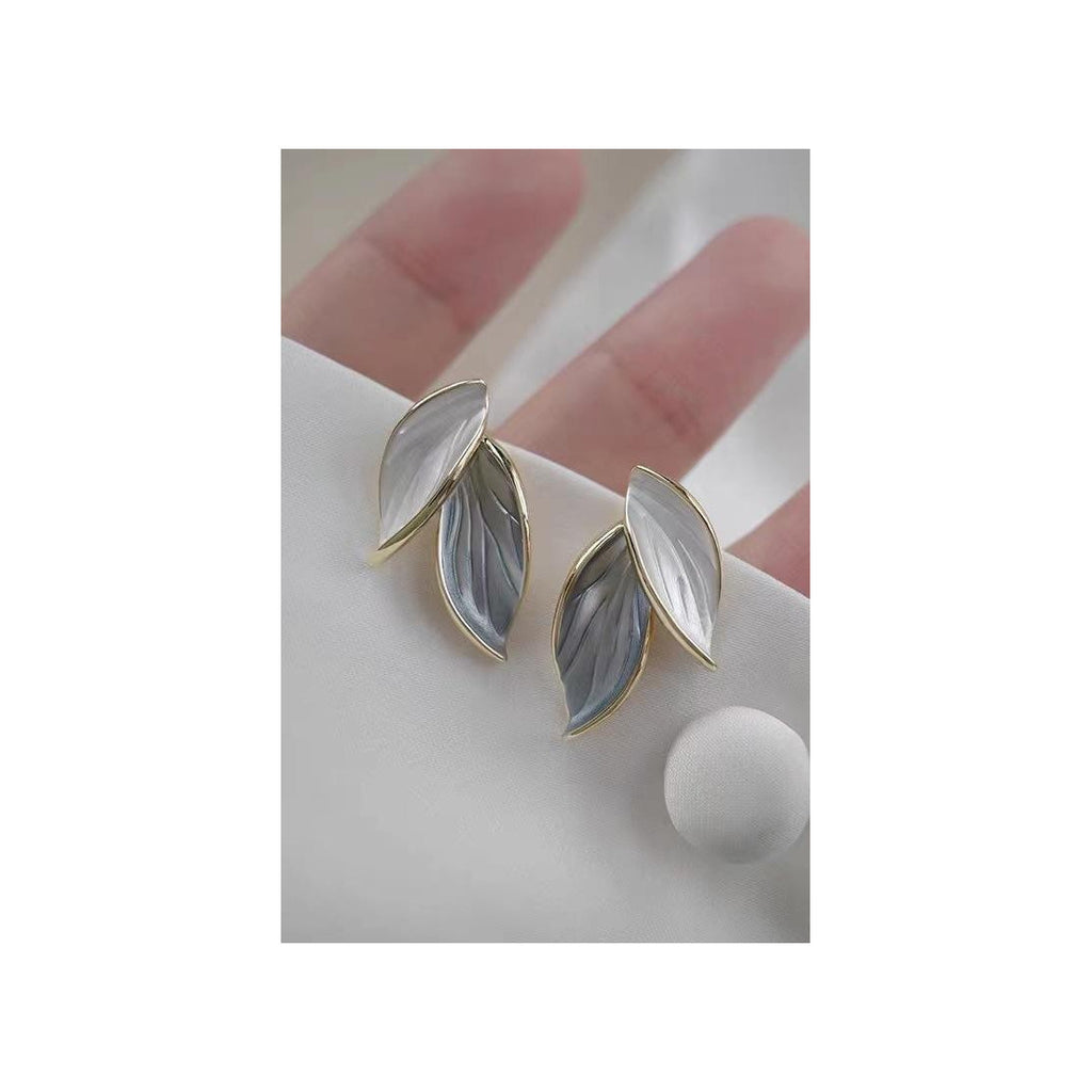 Leaf shape studs for women