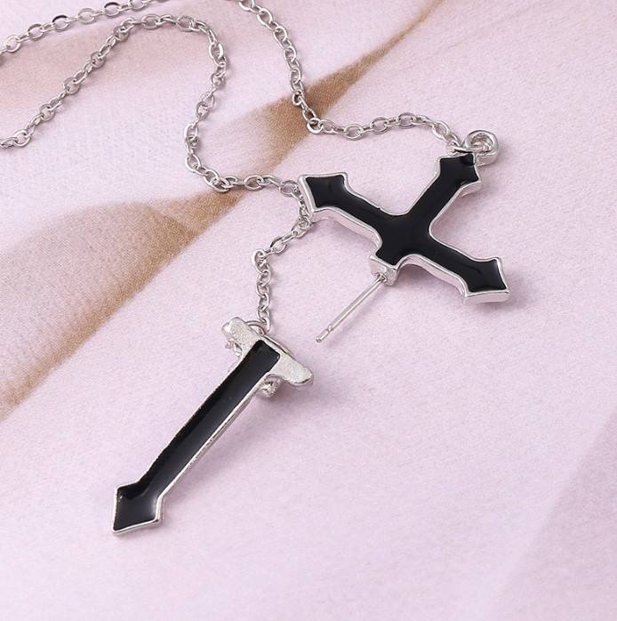 Cross Earcuff