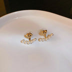 Pearl ear studs