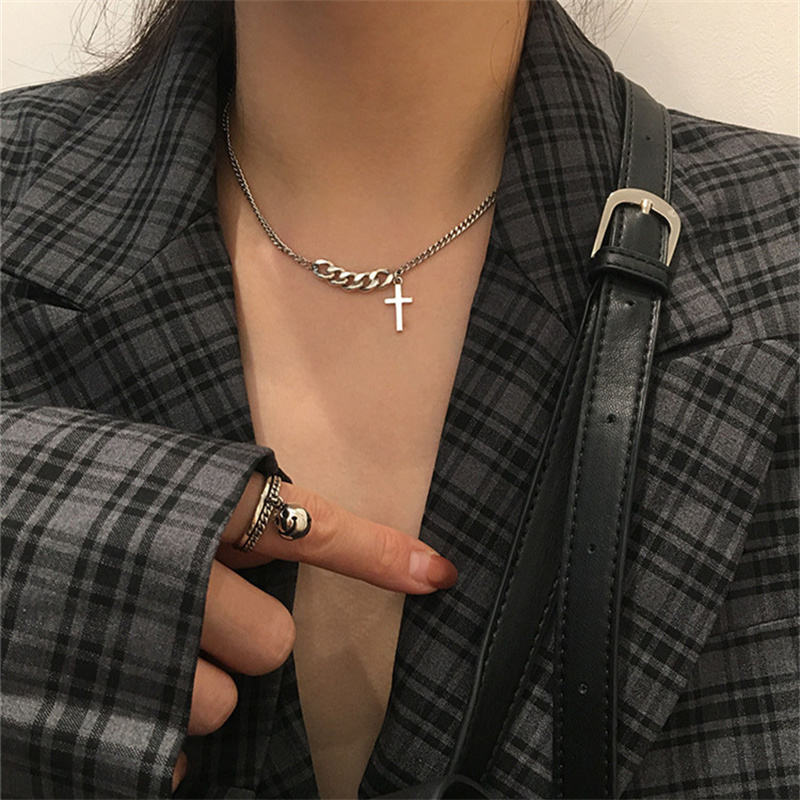 Cross neck chain