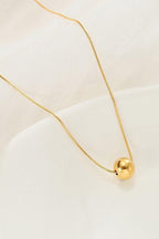 Classic simple ball pendant necklaceMaterial:- Alloy coperColor :- Gold