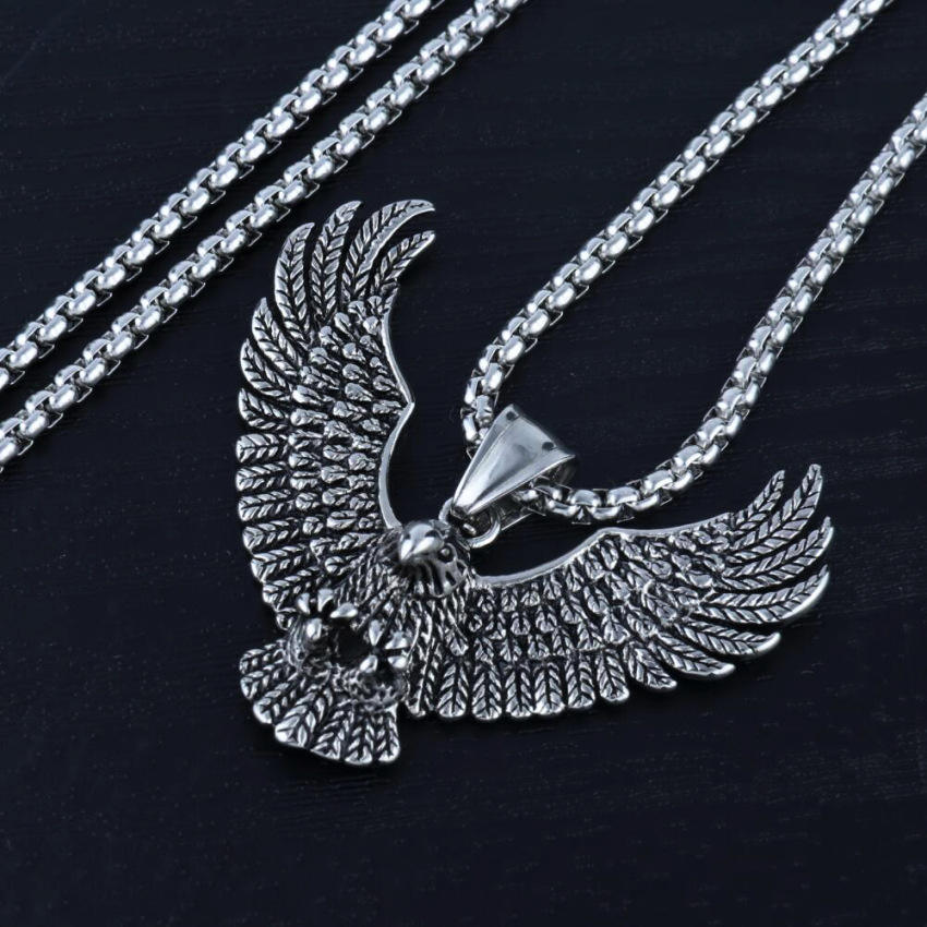 Eagle design Necklace Unisex style