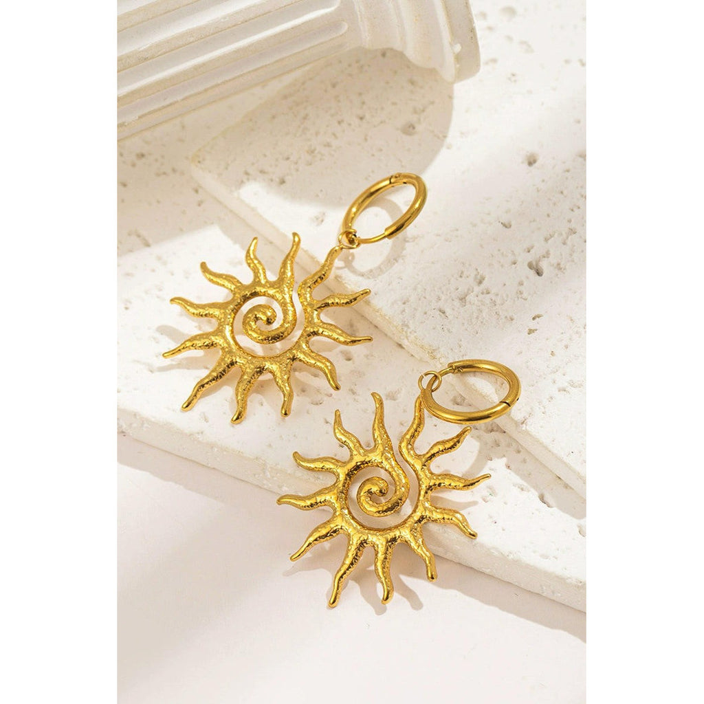 Stainless steel  sun shaped Necklace for women Colour:- Gold Anti Tarnish and Anti Allergic 18 k gold plated
