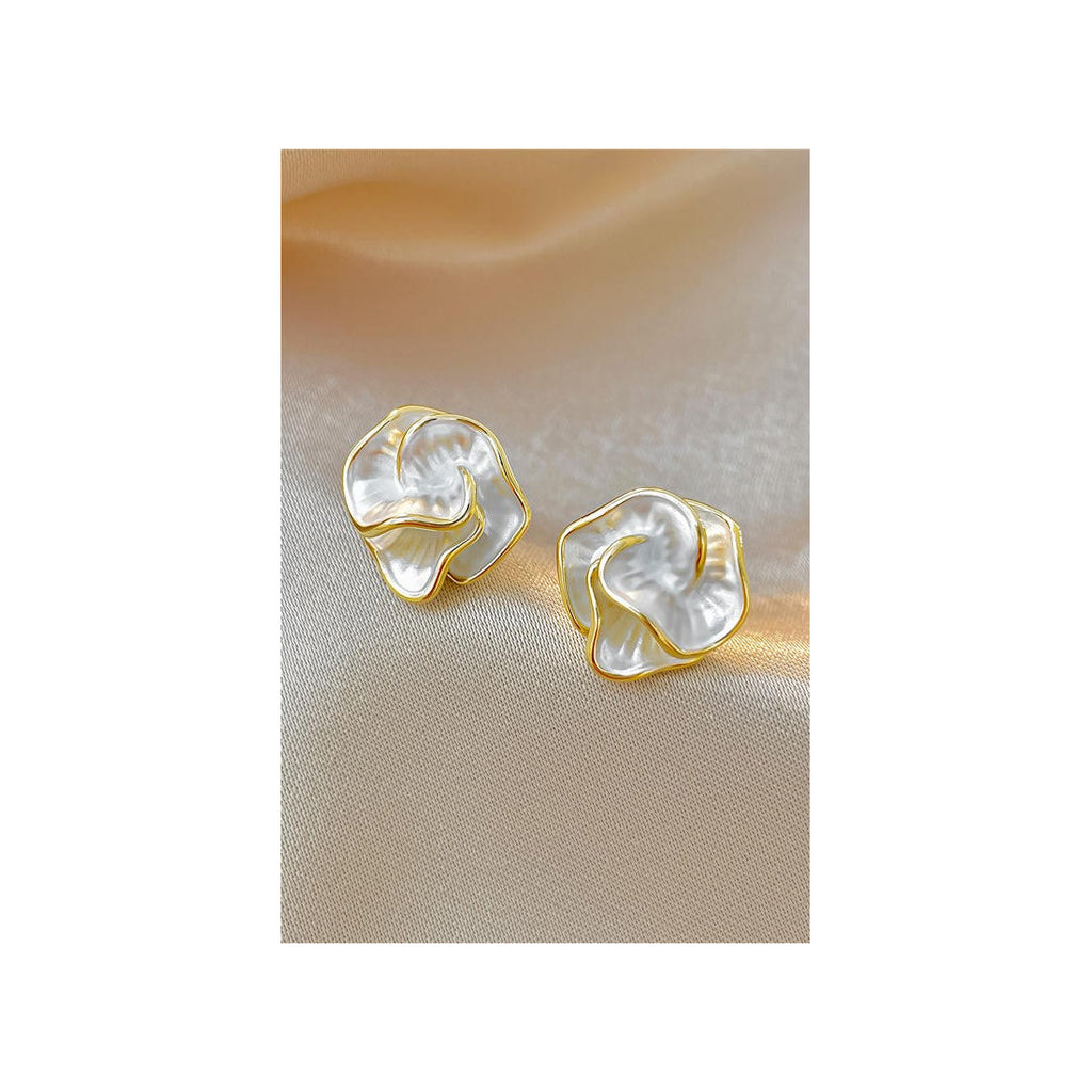 Flower shape ear studs Anti Tarnish ear studs