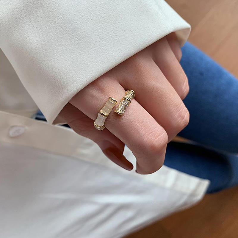 Party wear Adjustable Finger ring for womenMaterial:- Zircon and AlloyColour:- Gold