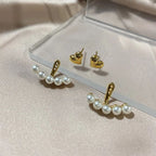 Pearl ear studs