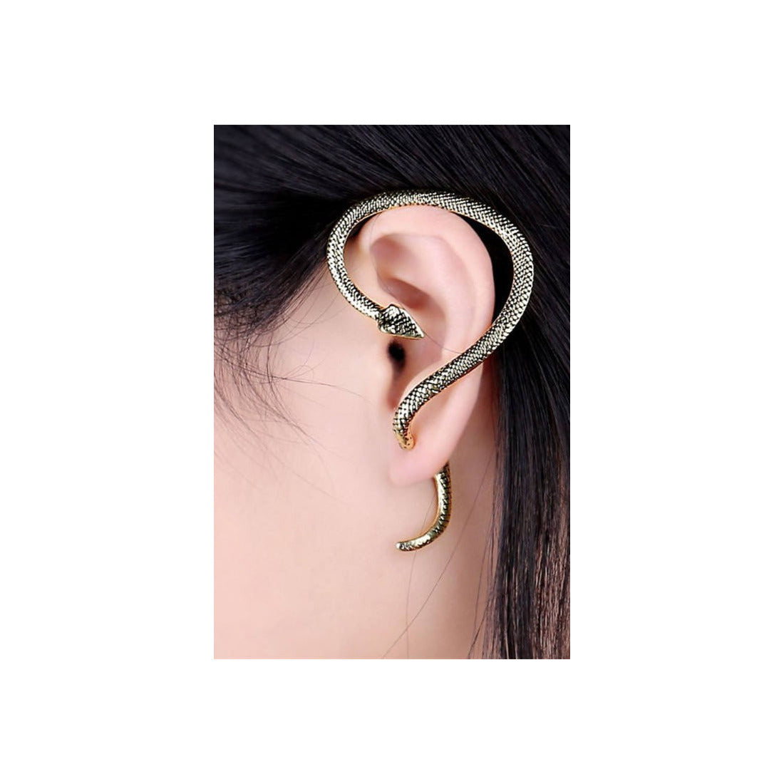 Snake ear studs Colour:- Black and goldMaterial:- Alloy plated