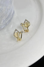 Water drop Ear Studs for WomenMaterial:- Alloy zinc + StonesColour:- Gold