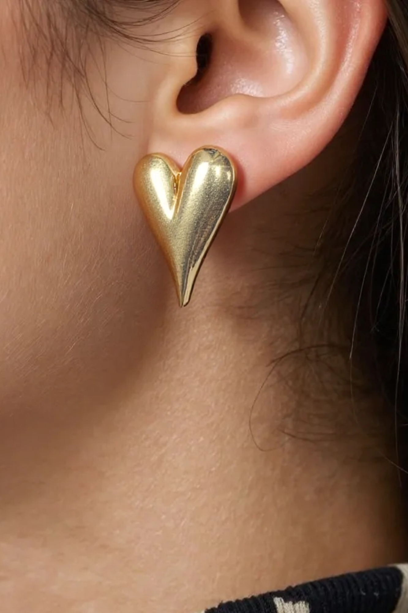 OMID Gold Heart shaped Petite Earrings