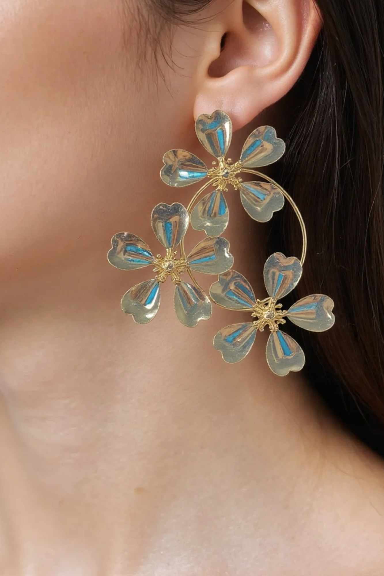 OMID Golden Three Metral Flower Dangle Earrings