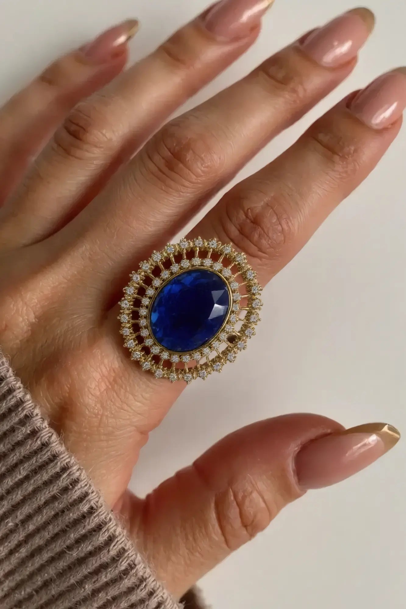 OMID Shiny Stone Premium Finger Ring