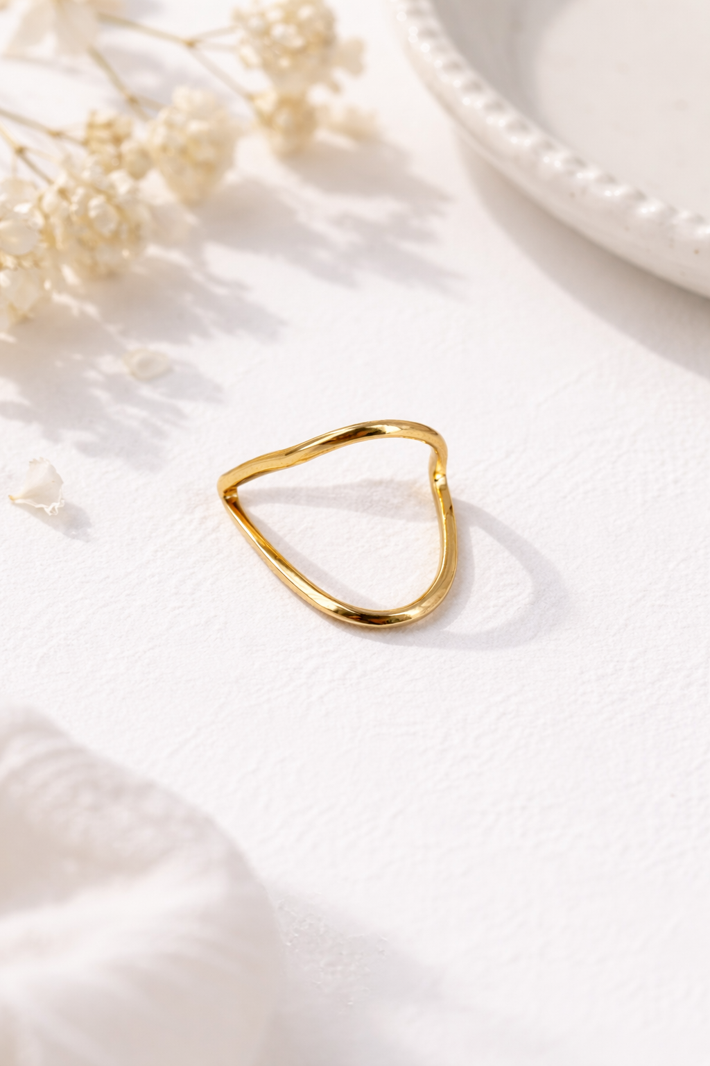 Minimalist Irregular Wavy Gold-Plated Ring for Women