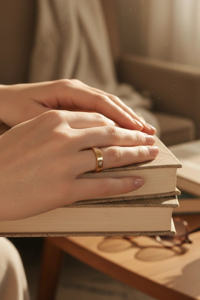Classic Screw Motif Gold Band Ring with CZ Stones – Unisex Daily Wear