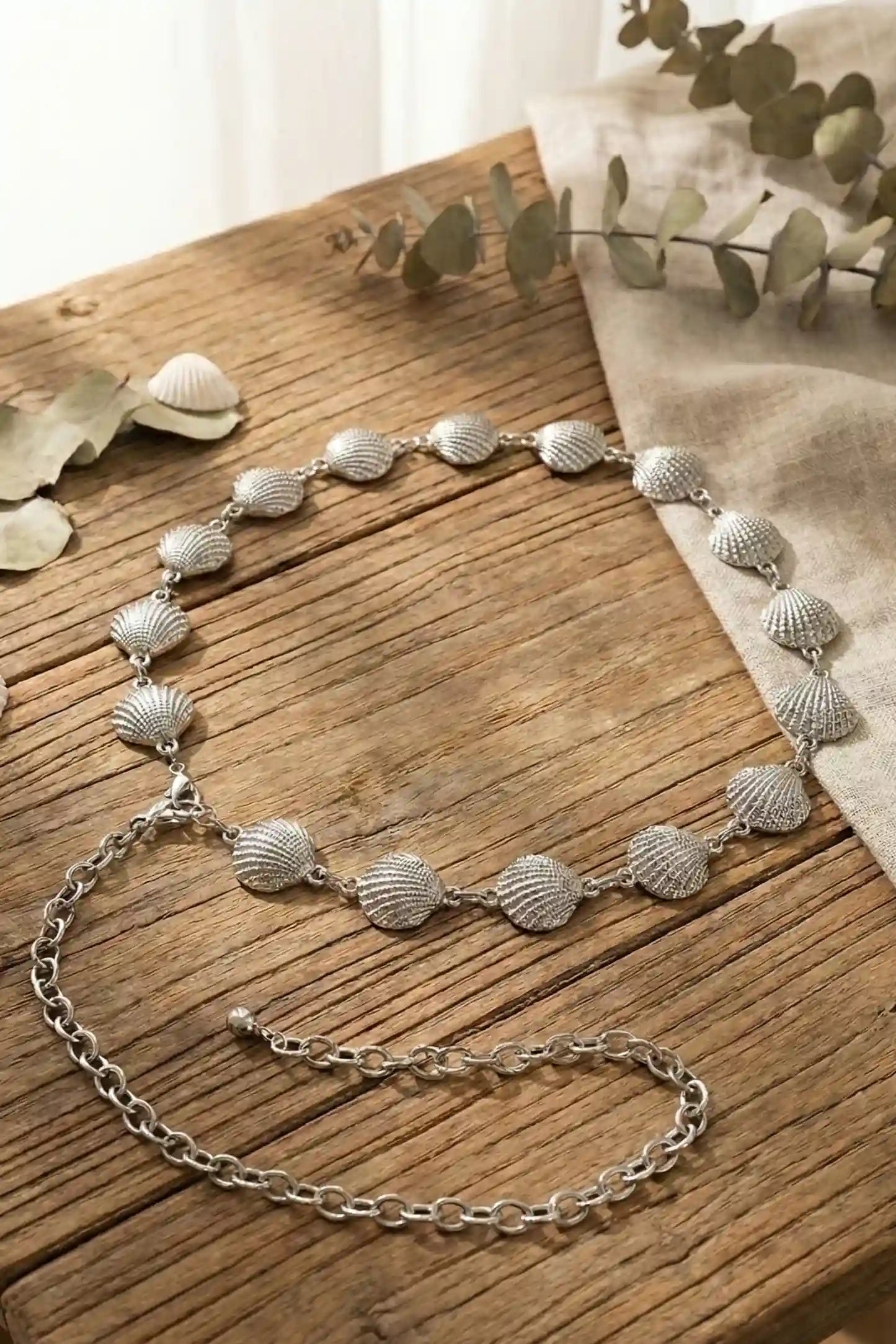 OMID Luxury Silver Abstract Leaf Motif Link Chain Belt