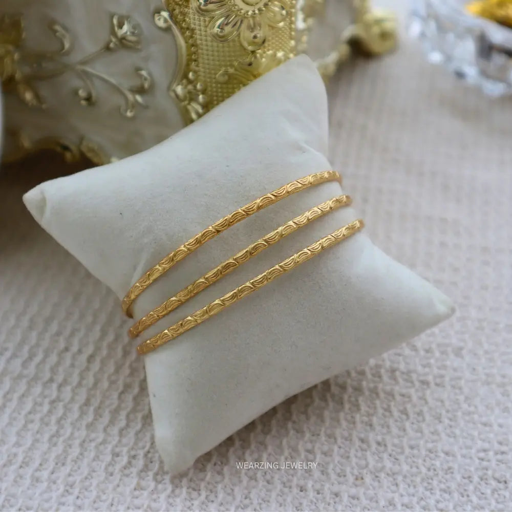 Moon Line Gold Band